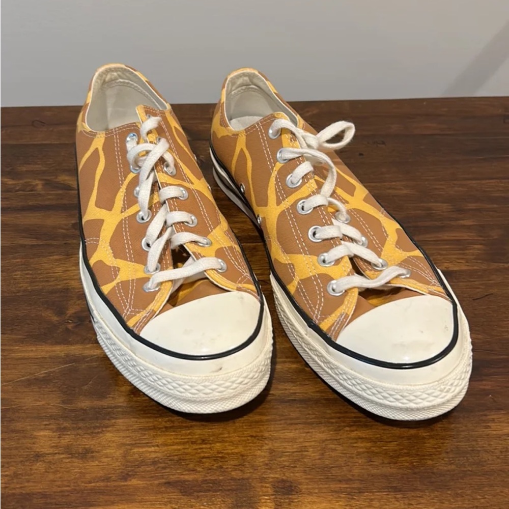 Giraffe Print Converse